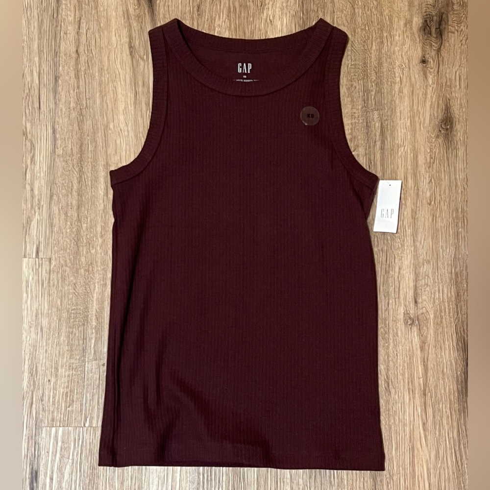 Gap tank new with tags
